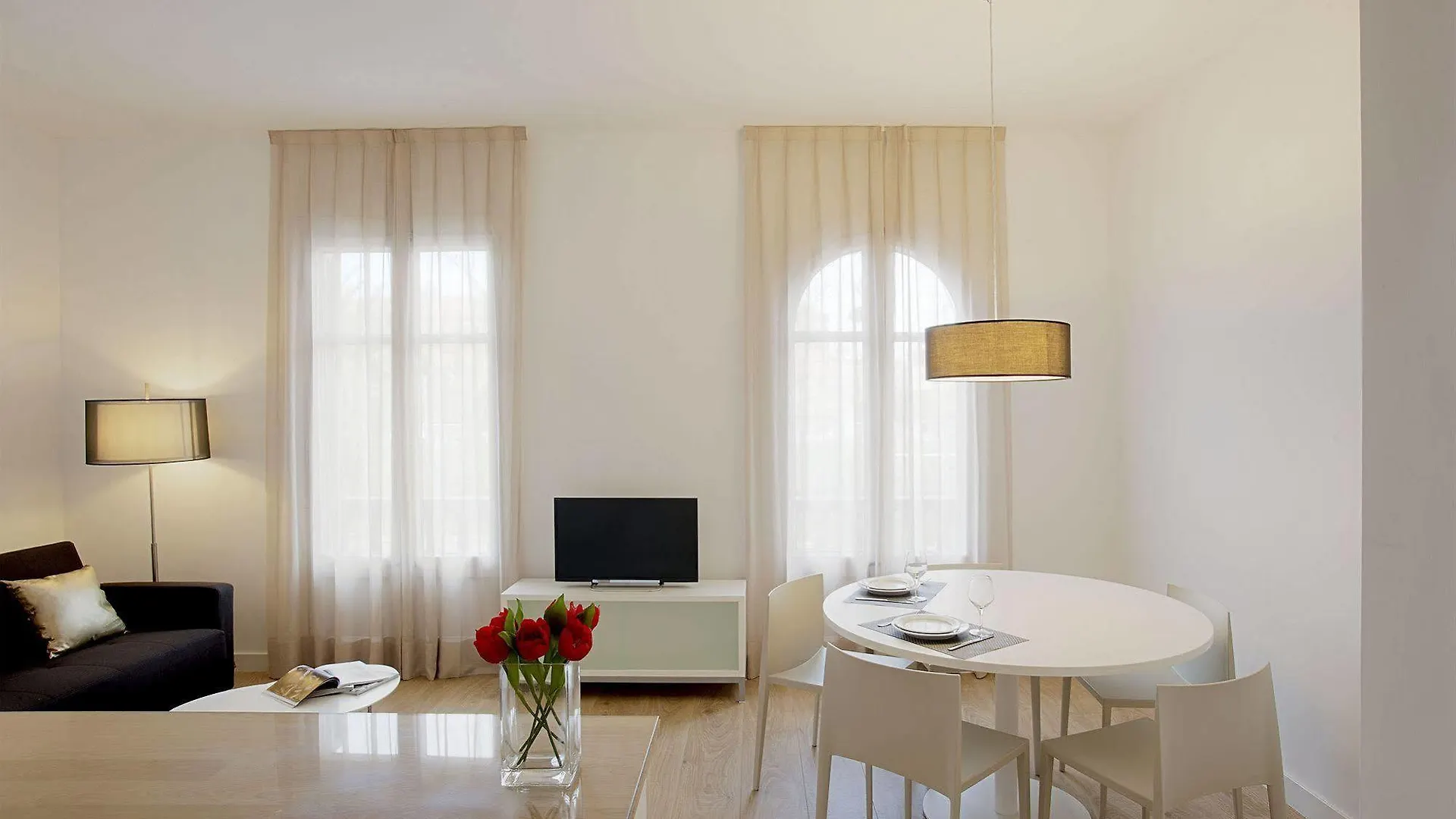 Barcelona Apartment Viladomat