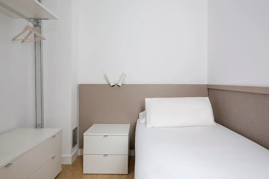Barcelona Apartment Viladomat 0*,  Spanien