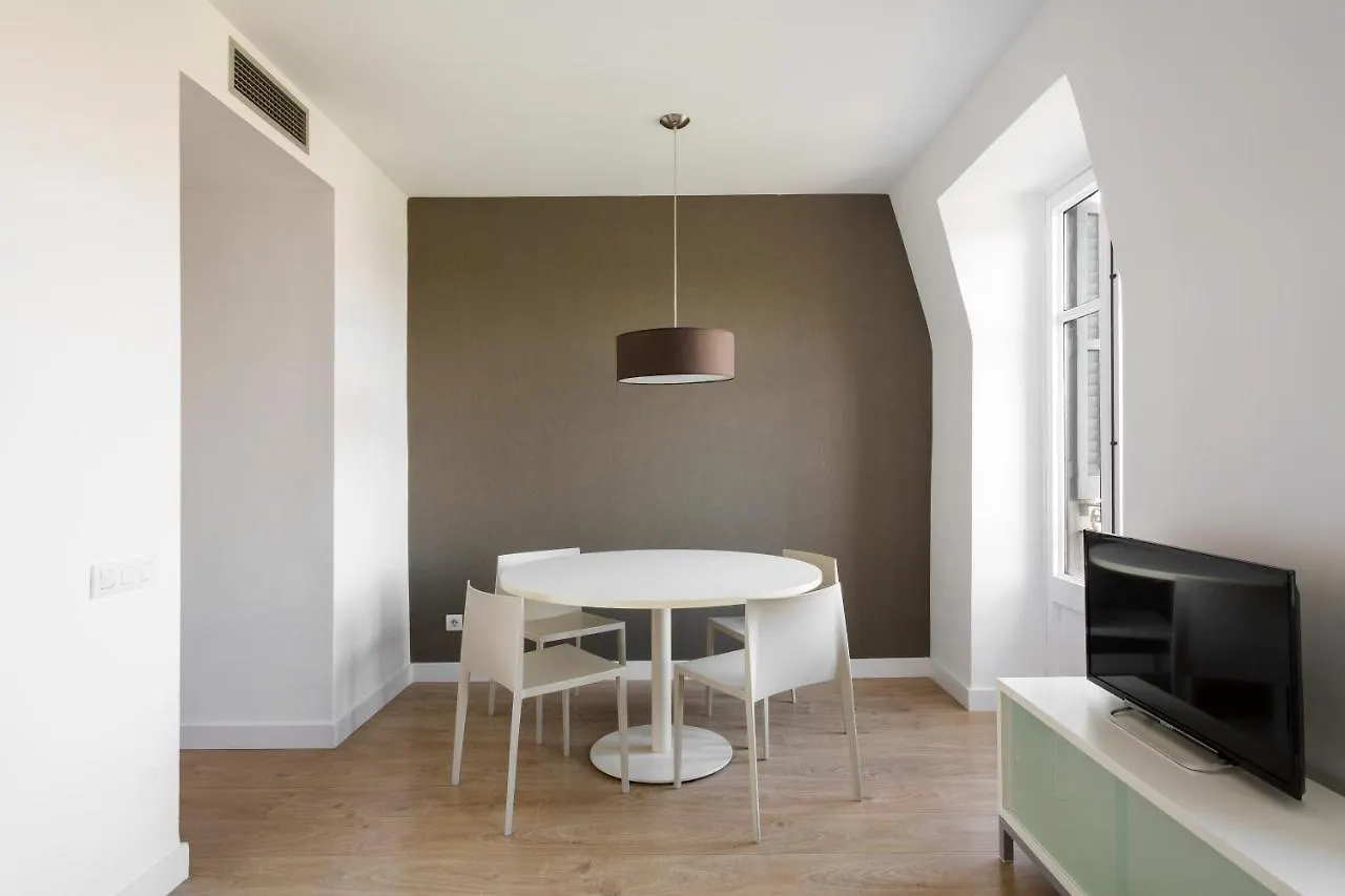 Barcelona Apartment Viladomat