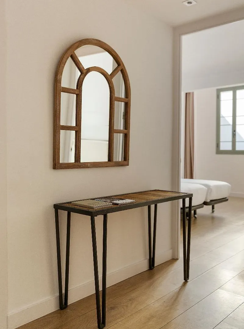 Barcelona Apartment Viladomat